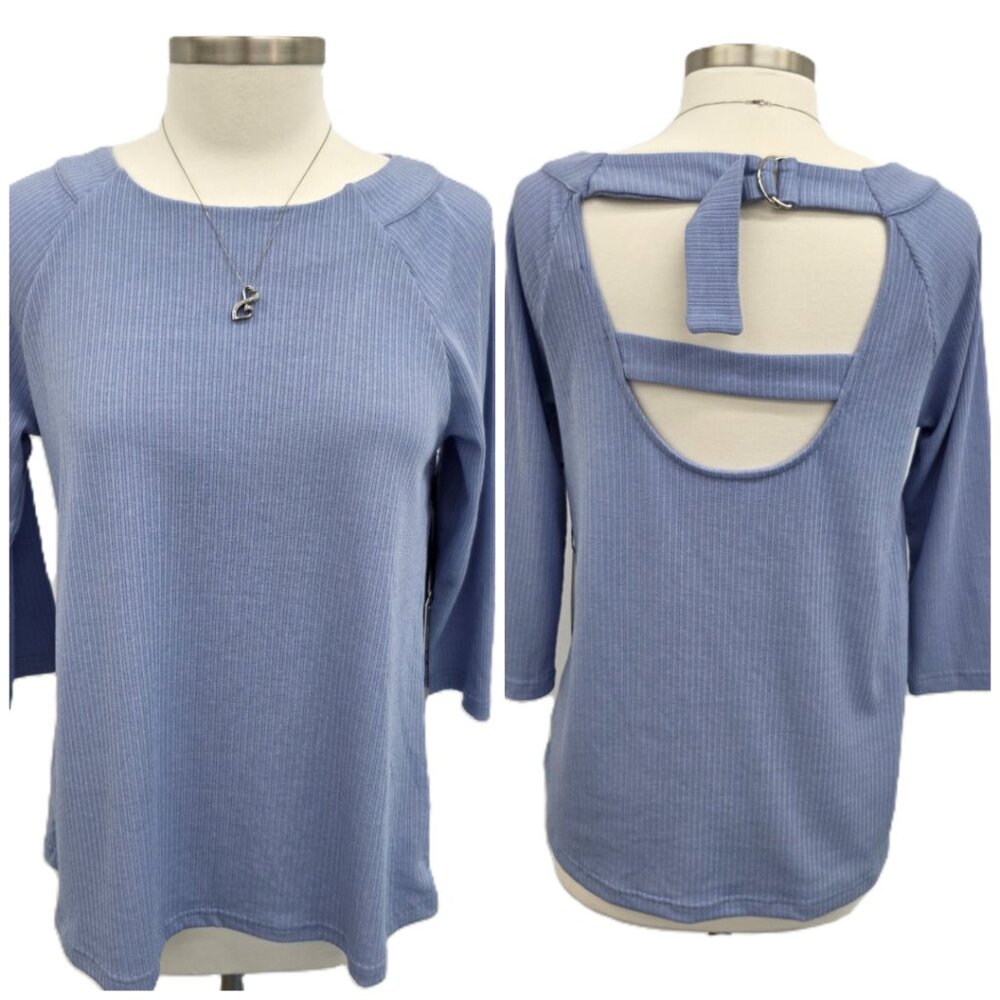 Doe & Rae Womens Light Blue‎ Ribbed Knit 3/4 Sleeve Top Open Back Size Small NWT